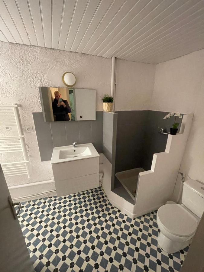 Greenery Apartment Meynes Luaran gambar